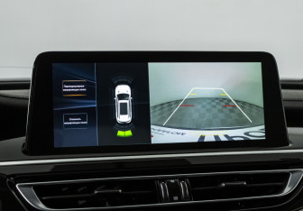 Подержанный автомобиль Changan CS75 2022 года (17 фото)