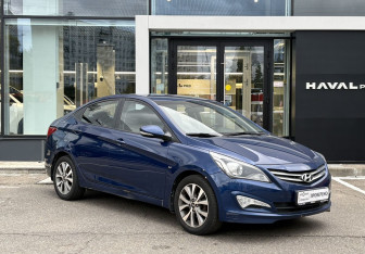 Подержанный автомобиль Hyundai Solaris Sedan 2014 года (3 фото)
