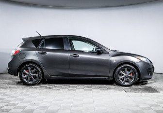 Подержанный автомобиль Mazda 3 Hatchback 2009 года (4 фото)