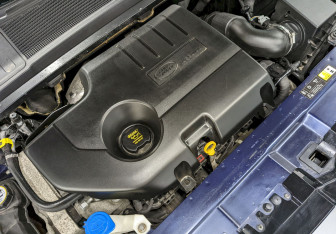 Подержанный автомобиль Land Rover Range Rover Evoque 2018 года (9 фото)