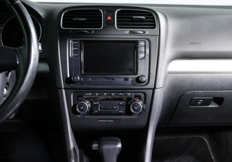 Подержанный автомобиль Volkswagen Golf Hatchback 2009 года (10 фото)