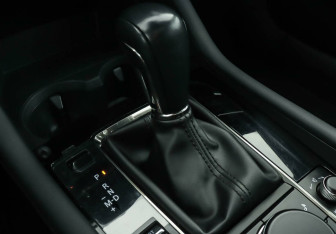 Подержанный автомобиль Mazda 3 Sedan 2021 года (14 фото)