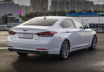 Подержанный автомобиль Genesis G80 2018 года (5 фото)