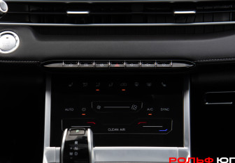 Подержанный автомобиль Chery Tiggo 7 Pro Max 2023 года (15 фото)