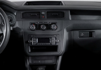 Подержанный автомобиль Volkswagen Caddy Compactvan 2016 года (13 фото)