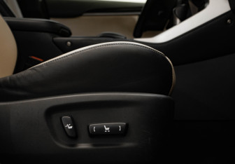 Подержанный автомобиль Lexus NX 2014 года (33 фото)