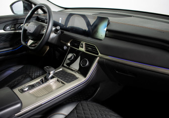 Подержанный автомобиль Exeed TXL 2023 года (8 фото)