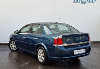 Подержанный автомобиль Opel Vectra Sedan 2006 года (7 фото)