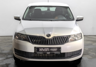 Подержанный автомобиль Skoda Rapid Liftback 2019 года (2 фото)