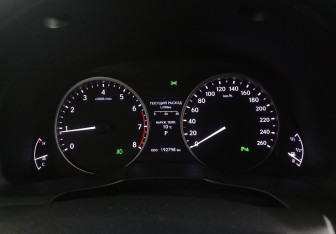 Подержанный автомобиль Lexus ES 2014 года (13 фото)