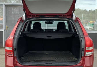 Подержанный автомобиль Kia Ceed Wagon 2011 года (10 фото)