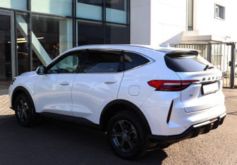 Подержанный автомобиль Haval F7 2023 года (6 фото)