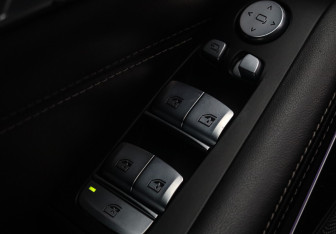 Подержанный автомобиль BMW X7 2020 года (28 фото)