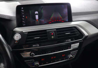 Подержанный автомобиль BMW X3 2019 года (15 фото)