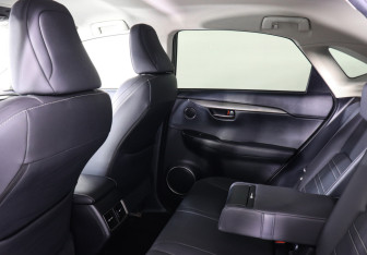 Подержанный автомобиль Lexus NX 2020 года (12 фото)