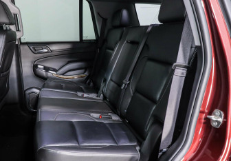 Подержанный автомобиль Chevrolet Tahoe 2016 года (18 фото)