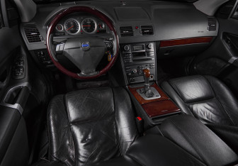 Подержанный автомобиль Volvo XC90 2012 года (8 фото)