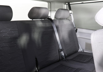 Подержанный автомобиль Volkswagen Caravelle 2020 года (11 фото)