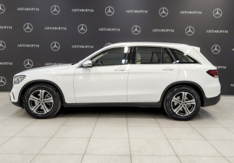 Подержанный автомобиль Mercedes-Benz GLC Coupe 2021 года (8 фото)