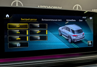 Подержанный автомобиль Mercedes-Benz GLE 2021 года (26 фото)