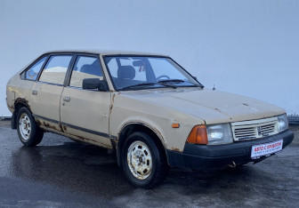 Подержанный автомобиль Москвич 2141 1990 года (3 фото)