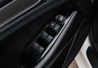 Подержанный автомобиль Mazda 6 Sedan 2020 года (15 фото)
