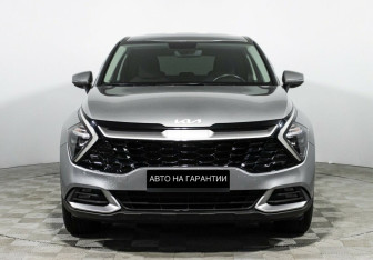 Подержанный автомобиль Kia Sportage 2022 года (2 фото)