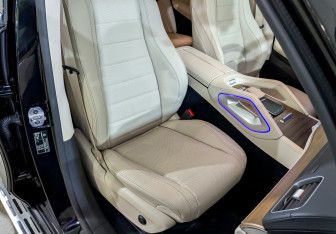 Подержанный автомобиль Mercedes-Benz GLE 2023 года (25 фото)