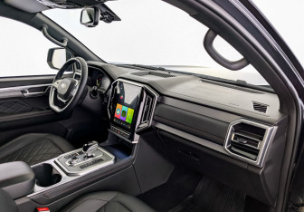 Подержанный автомобиль JAC T9 2024 года (11 фото)