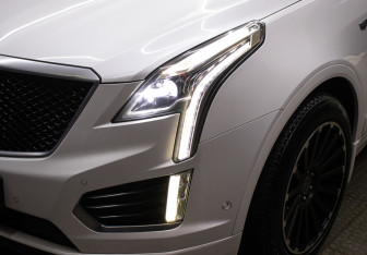 Подержанный автомобиль Cadillac XT5 2016 года (26 фото)