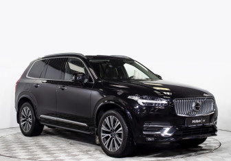 Подержанный автомобиль Volvo XC90 2021 года (2 фото)