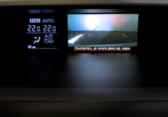 Подержанный автомобиль Subaru XV 2014 года (25 фото)