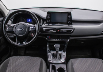 Подержанный автомобиль Kia Seltos 2020 года (13 фото)