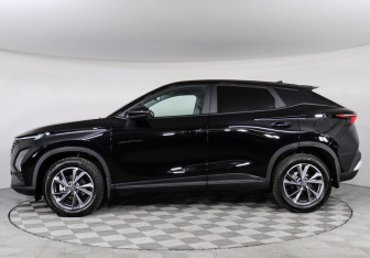 Подержанный автомобиль Omoda C5 2024 года (8 фото)