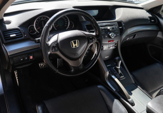 Подержанный автомобиль Honda Accord Sedan 2008 года (12 фото)