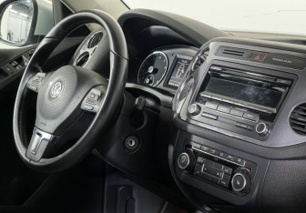 Подержанный автомобиль Volkswagen Tiguan 2014 года (9 фото)