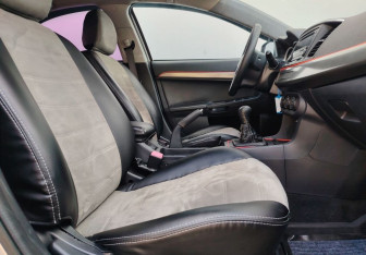 Подержанный автомобиль Mitsubishi Lancer Sedan 2013 года (10 фото)