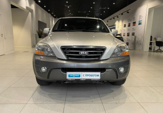 Подержанный автомобиль Kia Sorento 2007 года (2 фото)