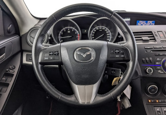 Подержанный автомобиль Mazda 3 Hatchback 2012 года (22 фото)