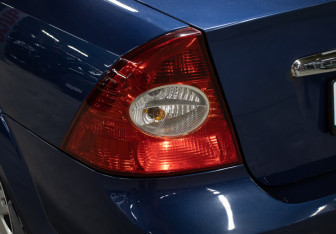 Подержанный автомобиль Ford Focus Sedan 2008 года (22 фото)