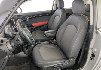 Подержанный автомобиль MINI Hatch 2021 года (20 фото)