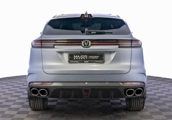 Подержанный автомобиль Changan UNI-K 2023 года (6 фото)