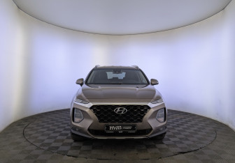 Подержанный автомобиль Hyundai Santa Fe 2018 года (2 фото)