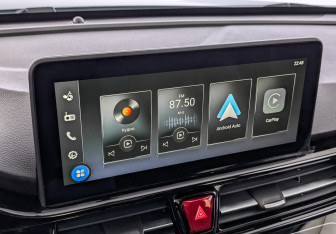 Новый Москвич 3е 2024 (25 фото)