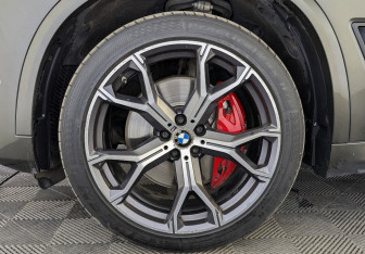 Подержанный автомобиль BMW X5 2021 года (12 фото)