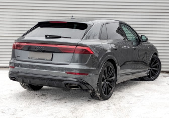 Новый Audi Q8 2025 (2 фото)