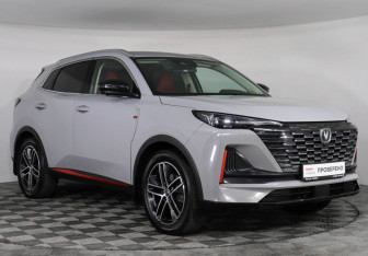 Подержанный автомобиль Changan CS55PLUS 2023 года (3 фото)