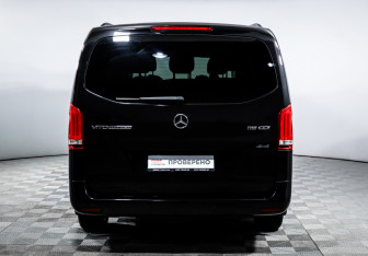 Подержанный автомобиль Mercedes-Benz Vito 2020 года (6 фото)