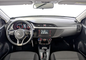 Подержанный автомобиль Kia Rio Sedan 2021 года (14 фото)
