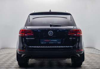 Подержанный автомобиль Volkswagen Touareg 2013 года (4 фото)